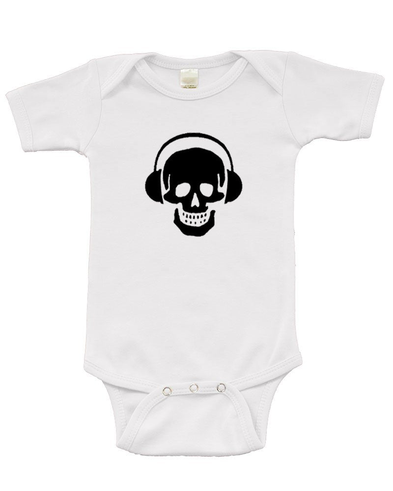 PandoraTees Infant Short Sleeve Onesie - Skull w/Headphones