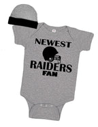 PandoraTees Short Sleeve Bodysuit and Cap, Fan